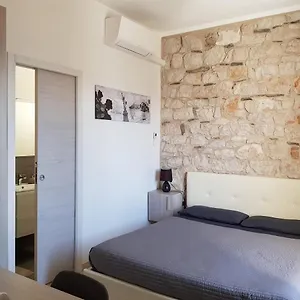  Pensión Ideale Tra Mare E Montagna